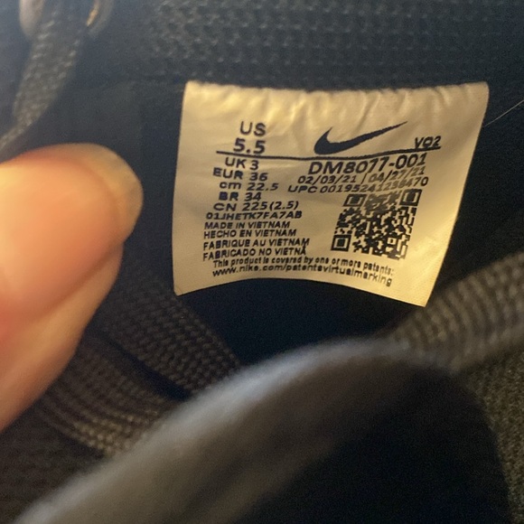 EUC. Nike Air (AirForce 1) women’s size 5.5. Youth size 4. - Picture 7 of 12